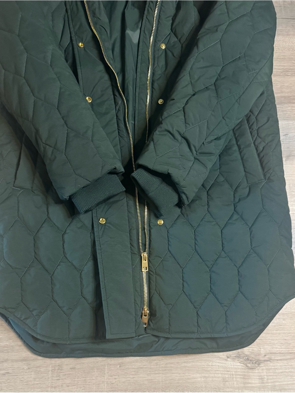 Simons Women’s Green Quilted Long Coat Jacket XS - Picture 8 of 10